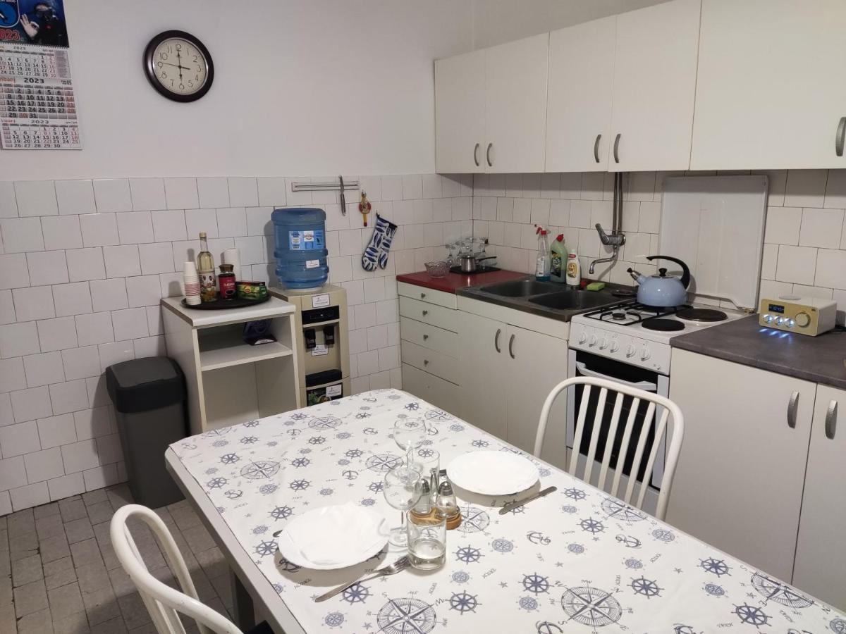 Vintage Apartment In The Center Of נובי סאד מראה חיצוני תמונה
